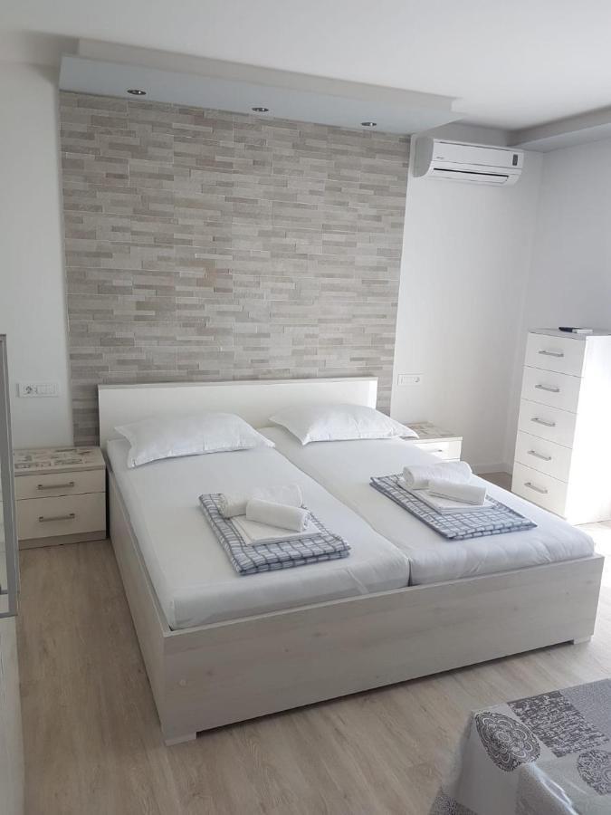 Apartmani Anita Makarska Exterior foto