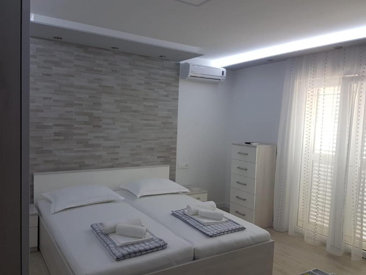 Apartmani Anita Makarska Exterior foto